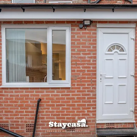 Urban Comfort 4-Bed House - Free Wi-Fi & Parking Manchester Exterior photo