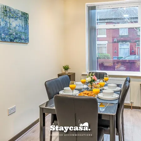 Urban Comfort 4-Bed House - Free Wi-Fi & Parking Manchester Exterior photo